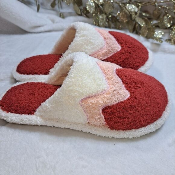 New Fuzzy Slippers - Picture 13 of 15
